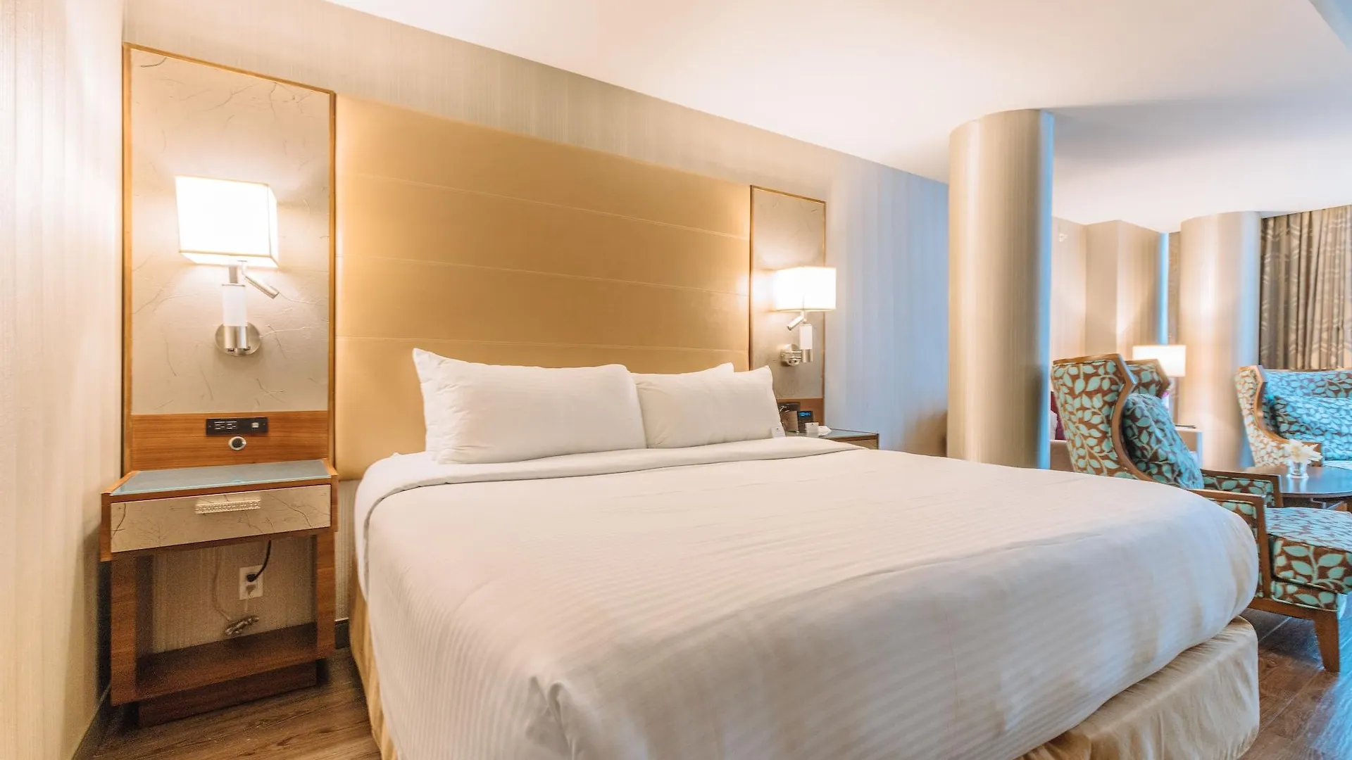 Hotel Blu Ванкувер