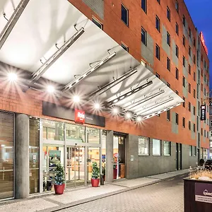 https://ibis-praha-mala-strana.praguehotelsweb.com