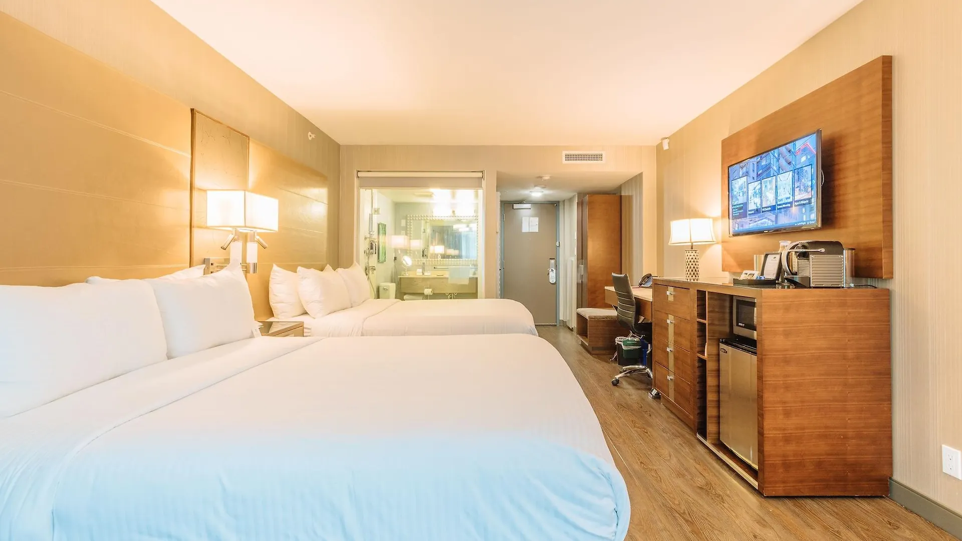 Hotel Blu Vancouver