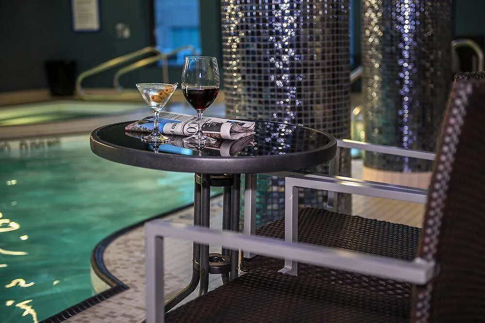 Hotel Blu Vancouver
