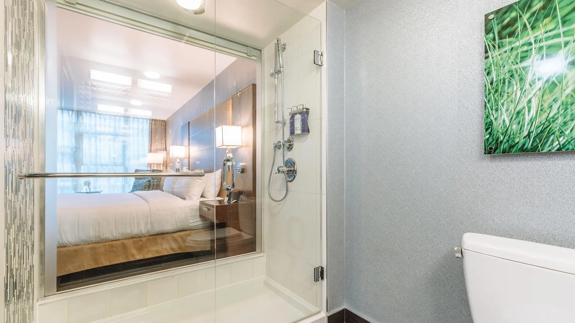 Hotel BLU Vancouver 4*,  Kanada