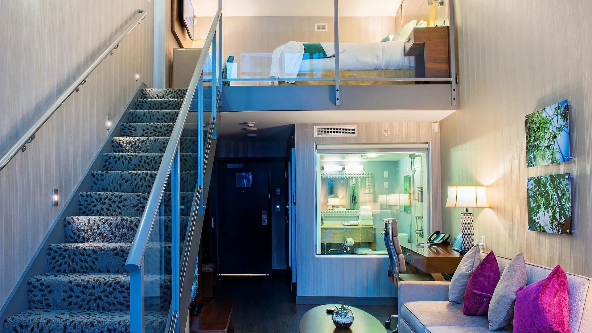 Hotel Blu Vancouver 4*,