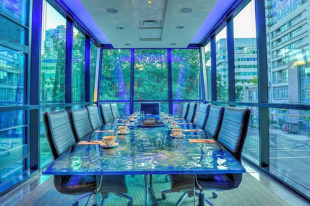 Hotel Blu Vancouver
