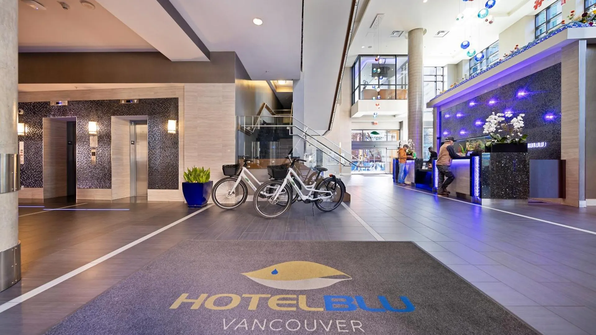 Hotel BLU Vancouver