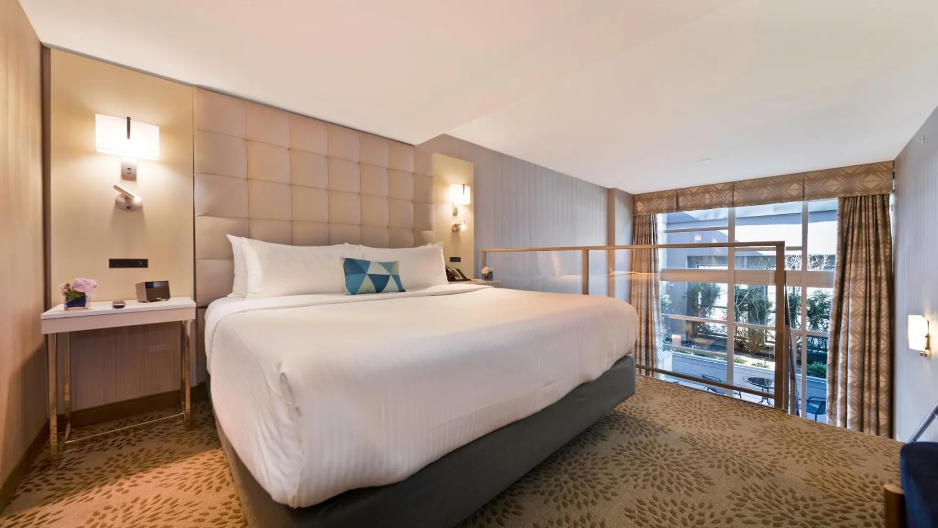 Hotel BLU Vancouver