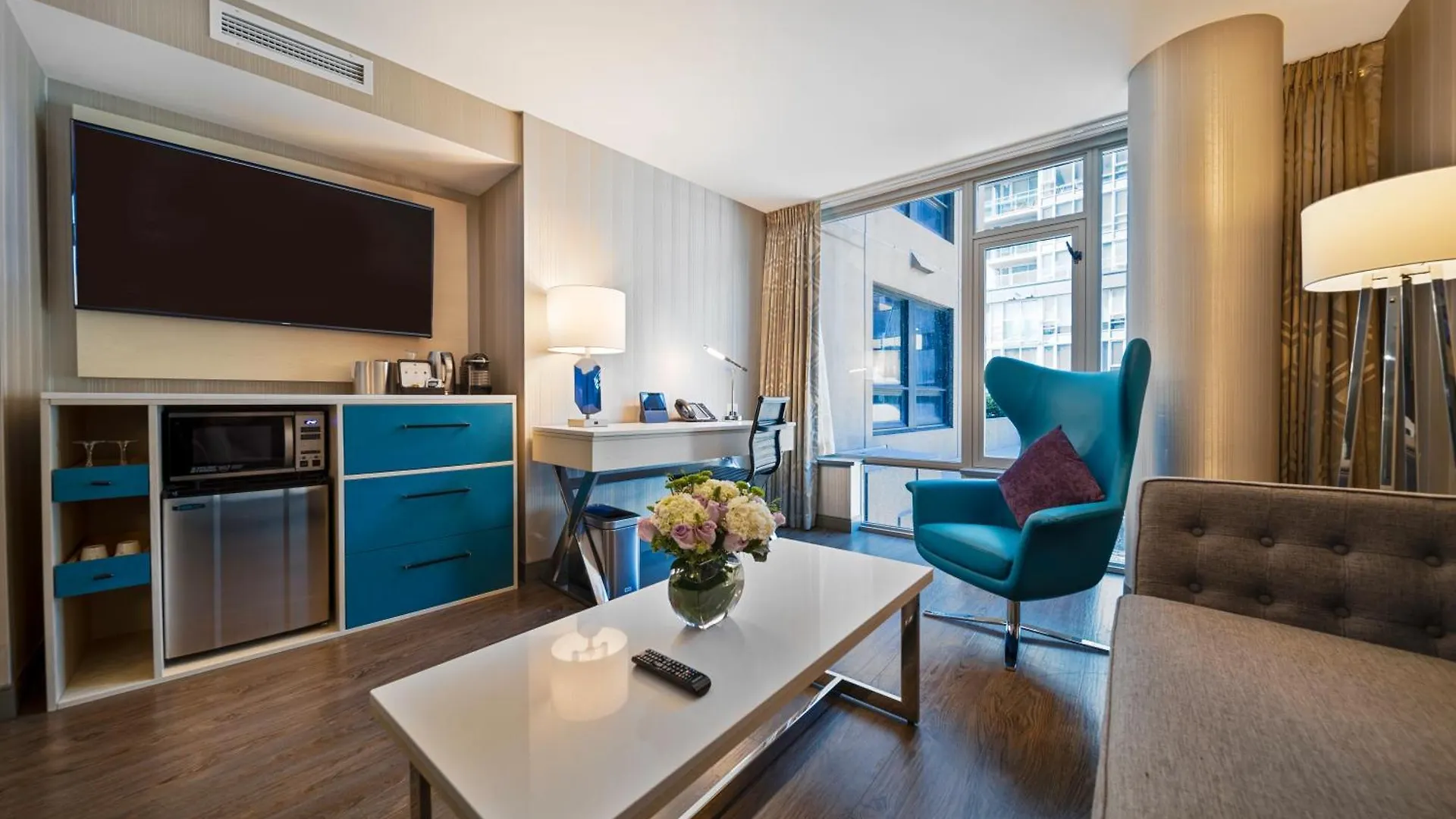 Hotel BLU Vancouver 4*,  Kanada