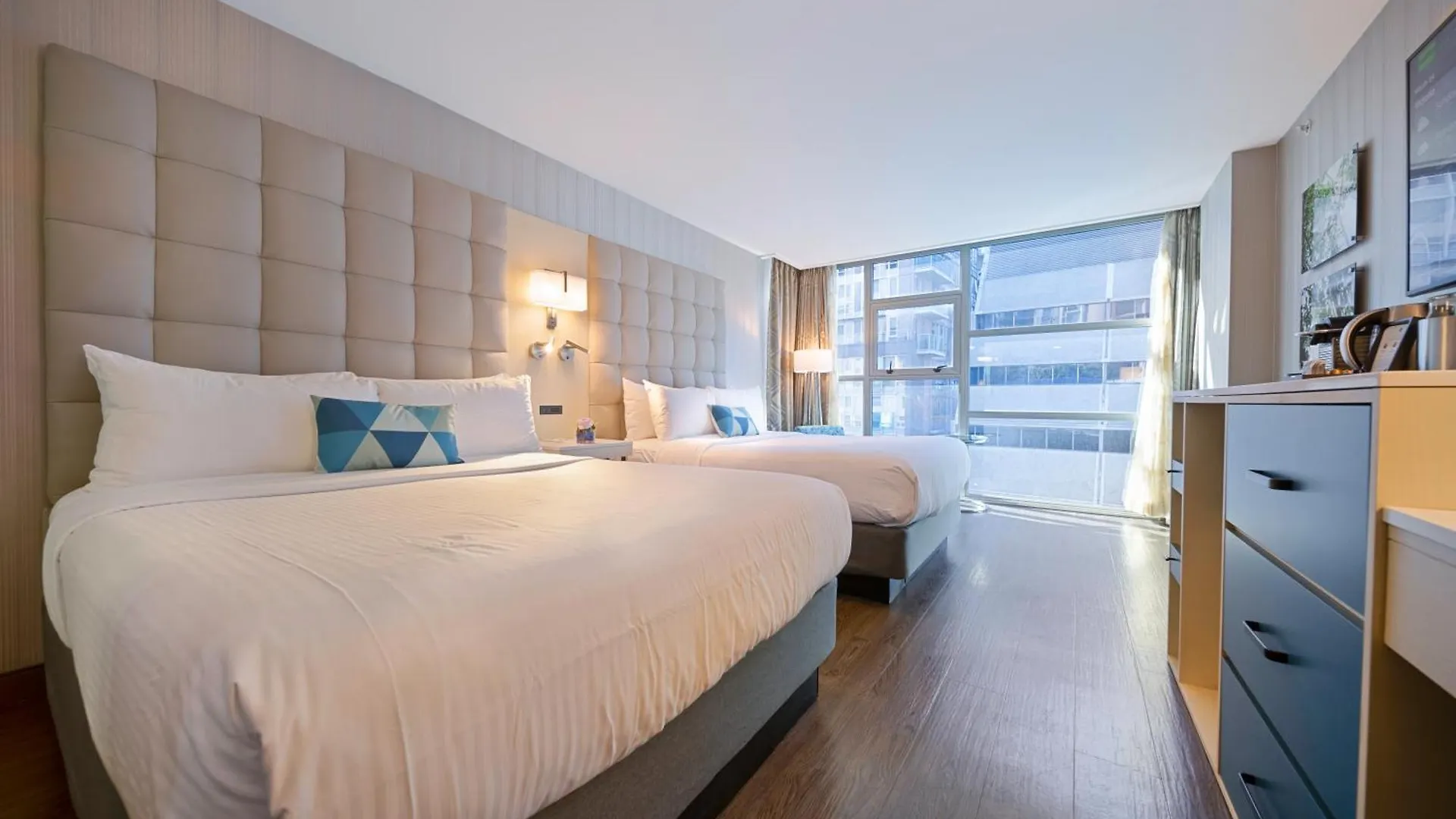 Hotel BLU Vancouver
