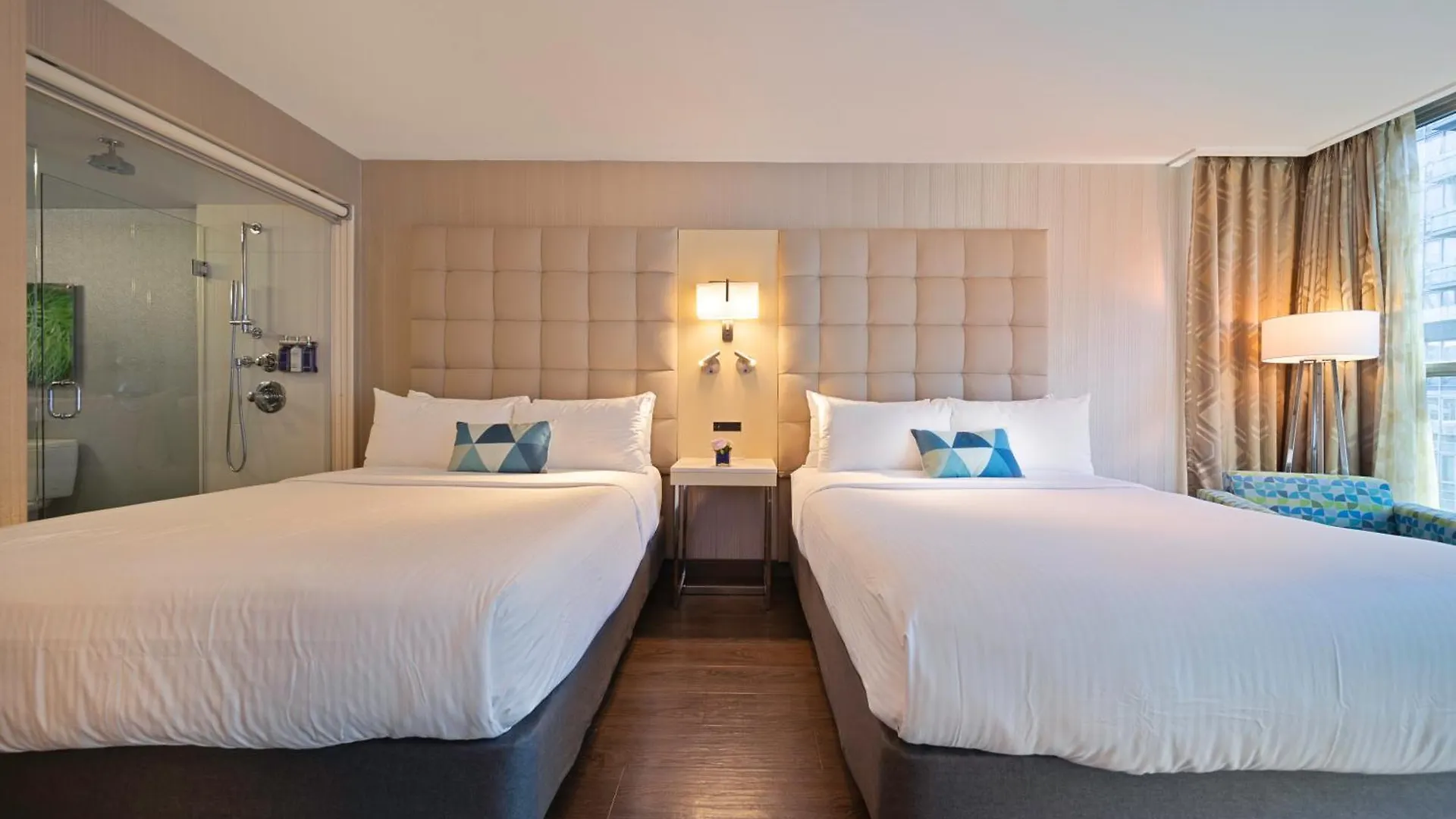 Hotel Blu Vancouver